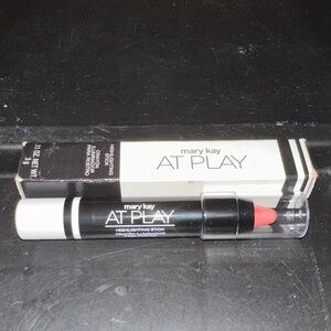 Mary Kay At Play Highlighting Stick - Coral